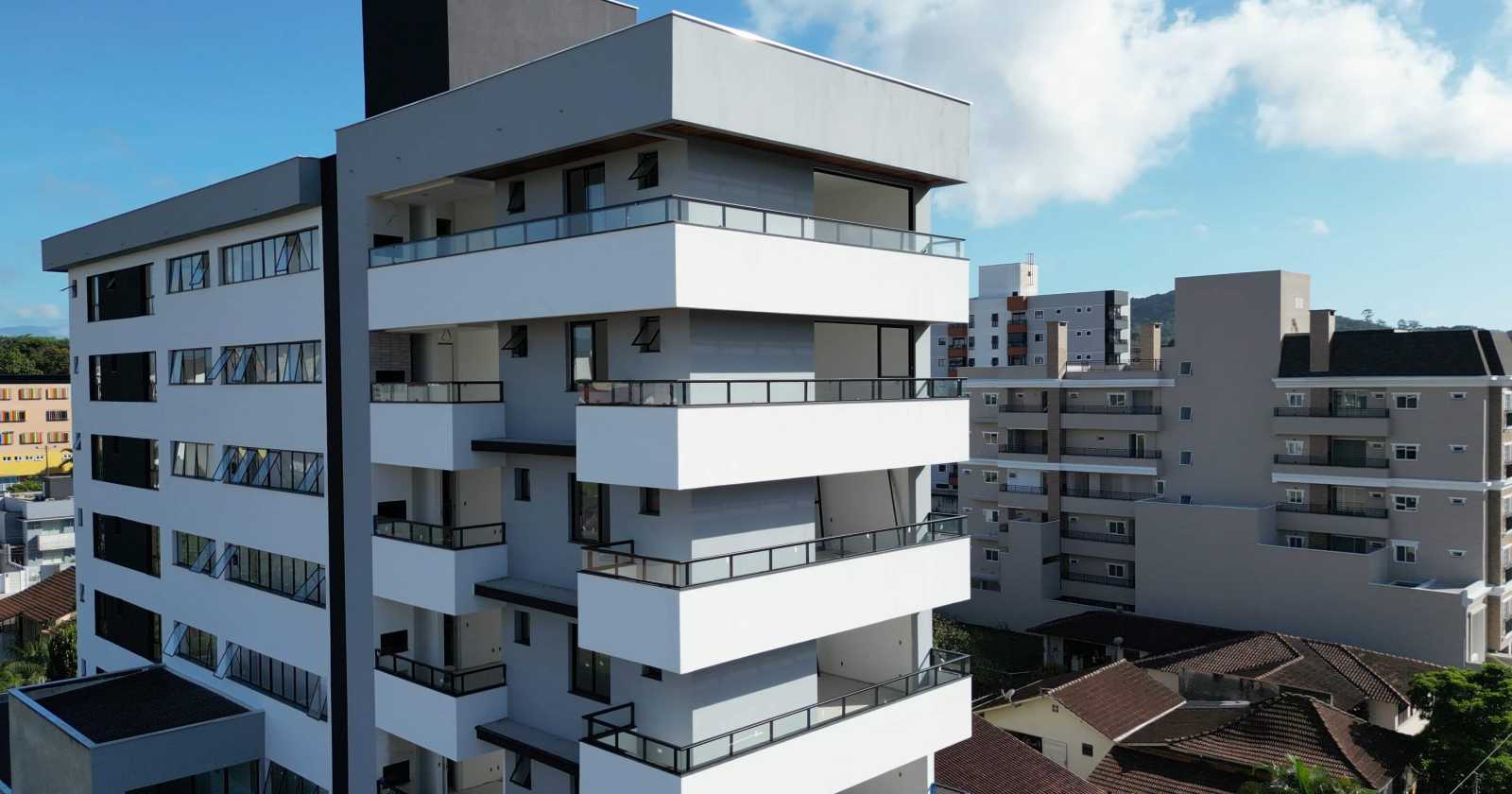 Inspeções e Monitoramento com Drones em Joinville Inspeções e Monitoramento com Drones em Joinville